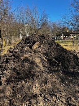 Daruju koňský hnůj