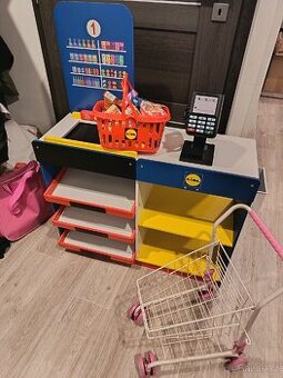 Dětský dřevěný obchod, Zn. Playtive