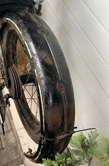 Zadní blatník ČZ 250 předválečná koupím