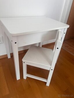 Dětský stolek IKEA s židlí