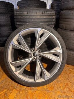 ORIG.AUDI RS6 C8 R22 285/30/22 AUDI ŠPORT AUDI Q8 R22