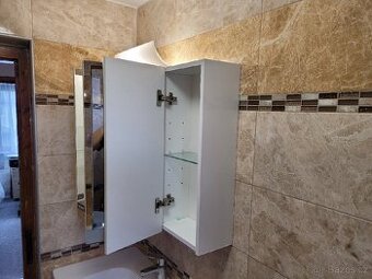 Koupelnová skříňka