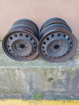 Plechove disky Toyota Auris