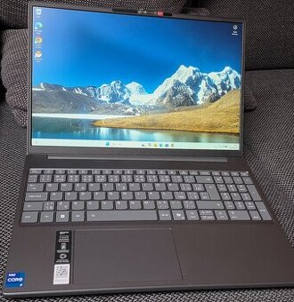 Prodám Notebook Lenovo IdeaPad Slim 3 (i7/24GB/512GB)