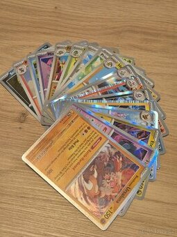 Prodám pokémon karty holo a reverse holo 25ks