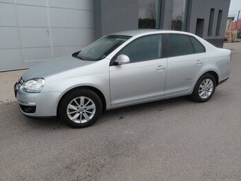 VW JETTA 1.4 TSi, r.10 160000km-DOLOŽENO VÝBAVA, DOPORUČUJI