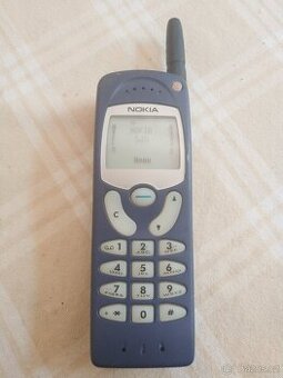 Mobilní tlačítkový telefon Nokia 540 - maketa