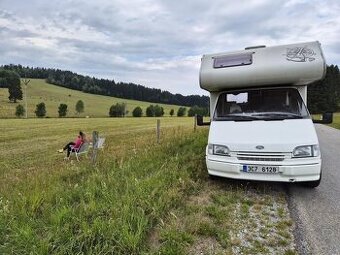Obytný automobil Ford Transit