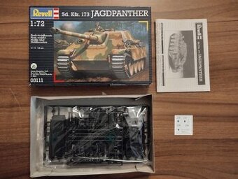 Modely tanků,plastové stavebnice REVELL aj