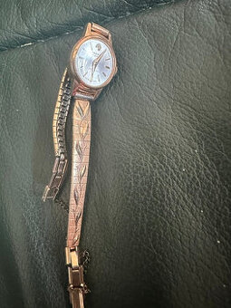 Vintage dámské švýcarské hodinky TRESSA – 17 Jewels Incabloc