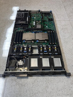 Dell PowerEdge R610 – 2× Xeon 2,4, 12GB RAM, RAID, 2× PSU