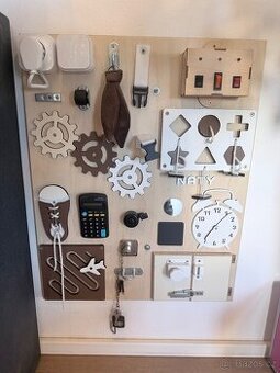 Montessori Activity board, učící herní deska pro děti