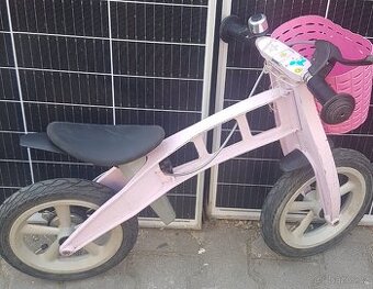 FirstBike růžové odrážedlo s košíčkem a zvonkem funkční