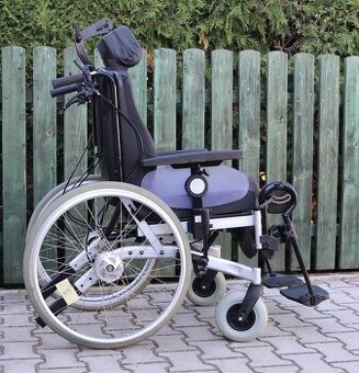 003-Polohovací mechanický invalidní vozík Solero
