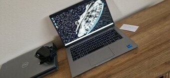OV CZECH/ENGLISH 11th gen Core i7 32GB RAM 512GB SSD DELL Bu