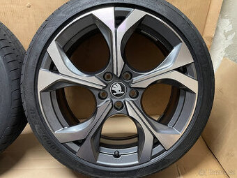 OCTAVIA IV NOVÁ ELIAS LETNÍ GOODYEAR 225/40/19 DOT2026
