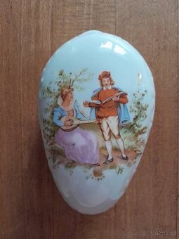 Porcelánová dóza