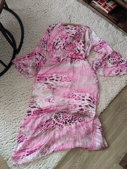 Velmi ženské, šifonové šaty, výrazný výstřih,vzor, Xl/Xxl