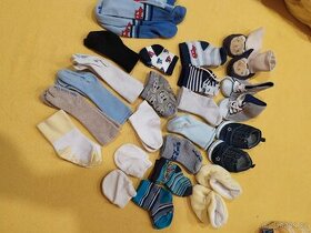 ponožky, punčocháče, rukavičky, botičky pro nejmenší