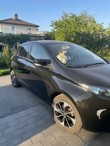 Renault Zoe 2018 Intense 41kwh, nájezd 45tis odpocet