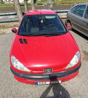 Prodam Peugeot 206 1.4 benzín