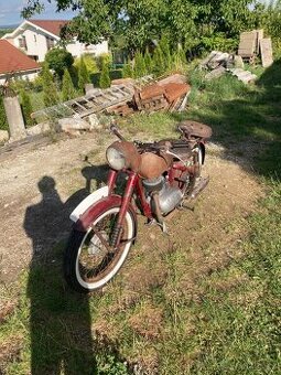 Predam Jawa 250 perák komunista