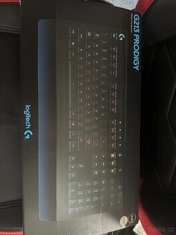 Logitech G213