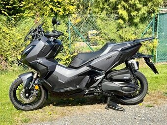 Honda ADV 350 - rok 2023, najeto 2900km, TOP