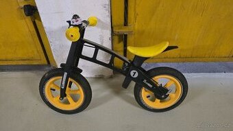 First bike Limited Yellow vč. SKISETu  a doplňků