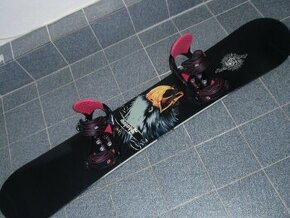 SUPER DÍVČÍ SNOWBOARD NITRO SHADOW 156 CM+VÁZÁNÍ BURTON