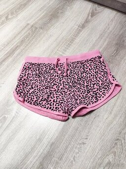 Růžové leopardí kraťasy