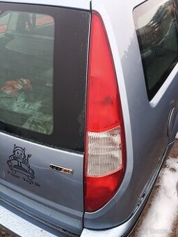 Prodám zadní světla na Ford Mondeo