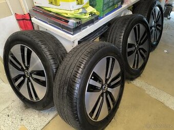 ALU kola Passat Superb 5x112 r17, Originál,+TPMS,Pirelli 98%