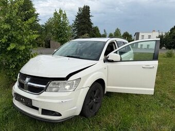 Dodge Journey 2.0 CRD 103 kw - po nehodě
