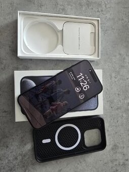 iPhone 15 Pro 128 GB, 90% baterie