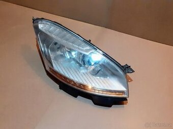 Pravé přední světlo Citroën C4 Grand Picasso 2006-2010