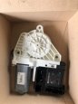 VW Passat B6 řídící jednotka + motor dveří řidiče