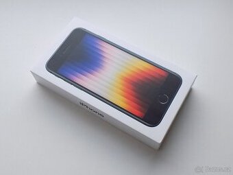 APPLE iPhone SE (2022) 64GB Midnight - ZÁRUKA - NEPOUŽITÝ