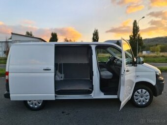 VW TRANSPORTER T5 2.0 TDi 62-KW 3-MÍSTA 129TKM TOP