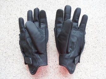 rukavice na moto popř. kolo