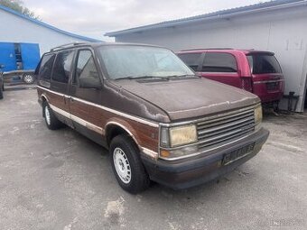 Chrysler Grand Voyager 1 model 1988 3,0 Díly