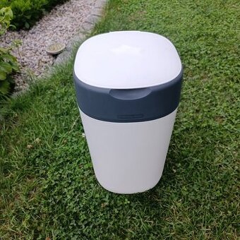 Praktický koš Twist & Click značky Tommee Tippee