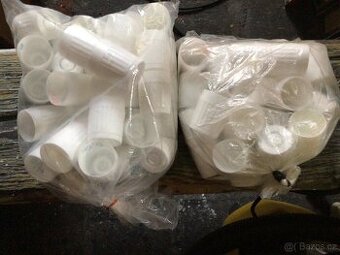 Plastové uzávěry na lahve