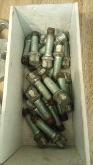 Rozsirovaci podložky pod kola