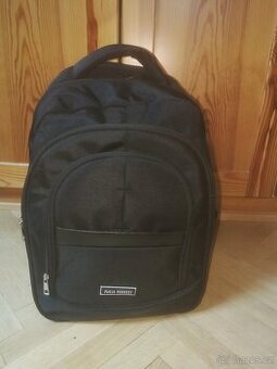 černý velký batoh NOVÝ