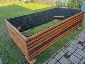 Nadzemní (vyvýšený) záhon o rozměru 240x120x56cm - 1ks