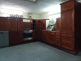 Rustikální kuchyňská linka