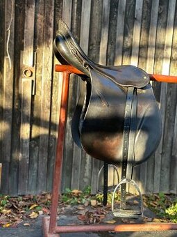 Prodám starší kvalitní sedlo