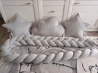 Sametový set polštářků a pletený cop - 1