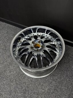 1ks alu kolo 19” na stolek / rezerva